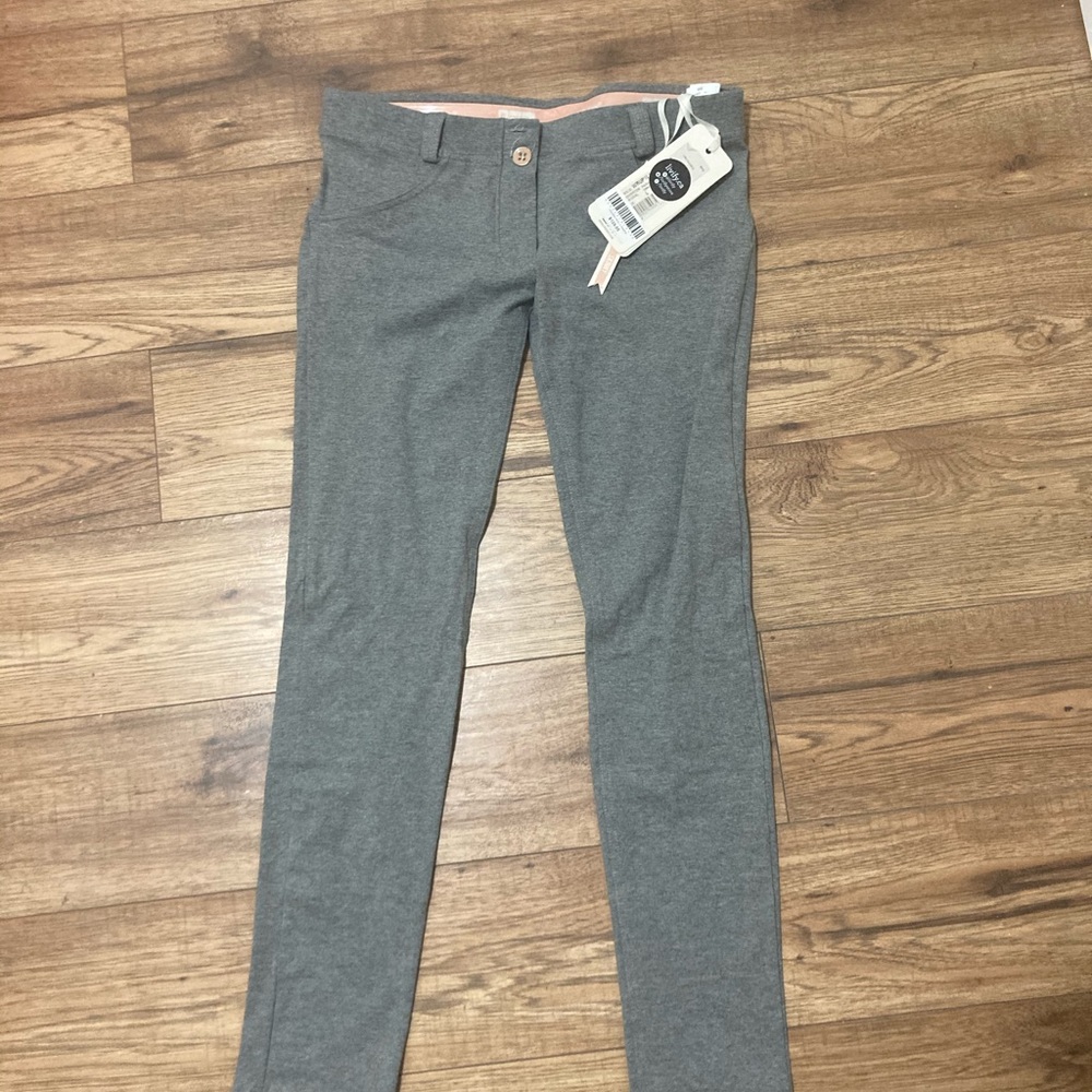 Freddy brand stretch leggings.   Tags still on.